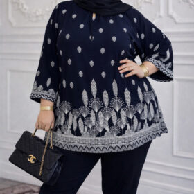 تونیک اندونزی طاووس